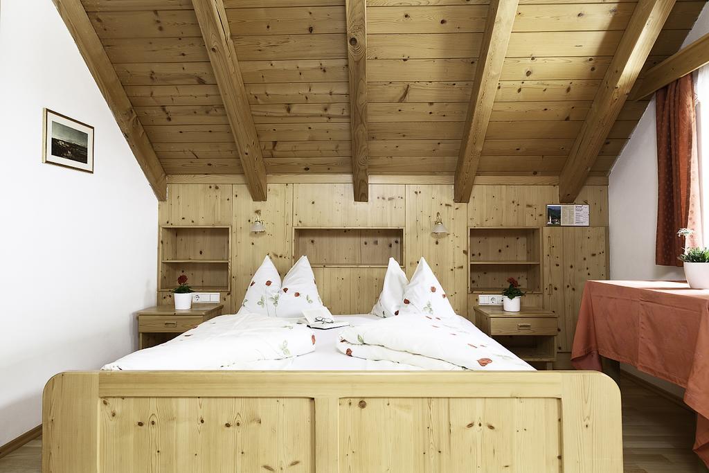 Hotel Messnerwirt アンテルセルヴァ・ディ・メッツォ エクステリア 写真
