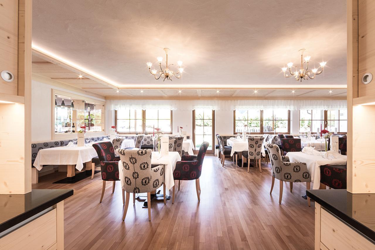 Hotel Messnerwirt アンテルセルヴァ・ディ・メッツォ エクステリア 写真