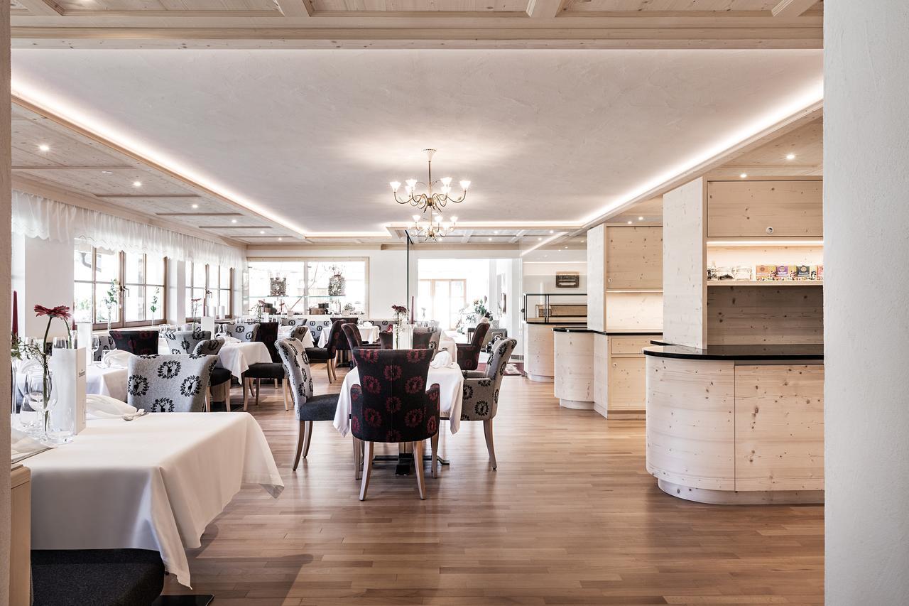 Hotel Messnerwirt アンテルセルヴァ・ディ・メッツォ エクステリア 写真