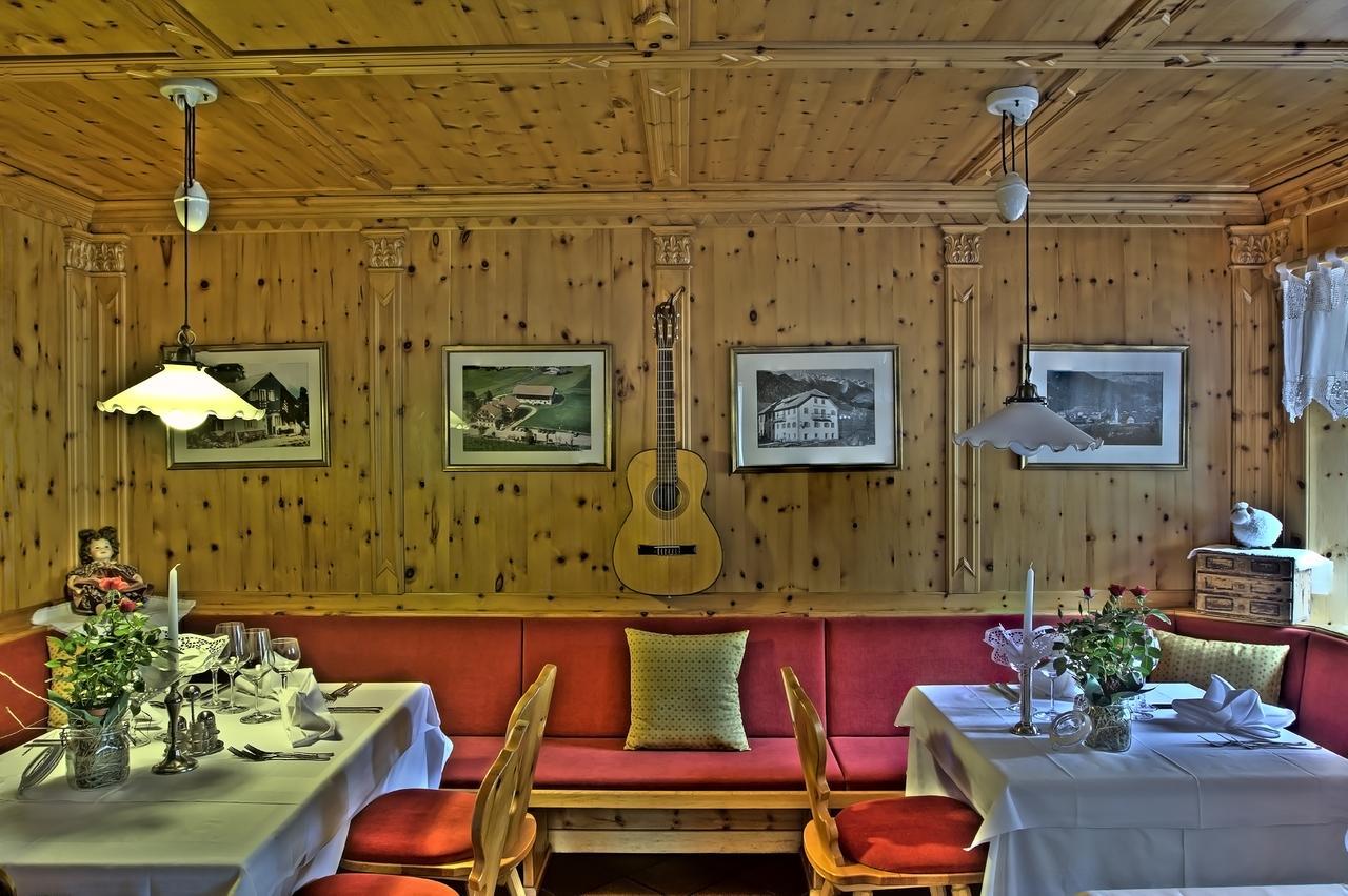 Hotel Messnerwirt アンテルセルヴァ・ディ・メッツォ エクステリア 写真